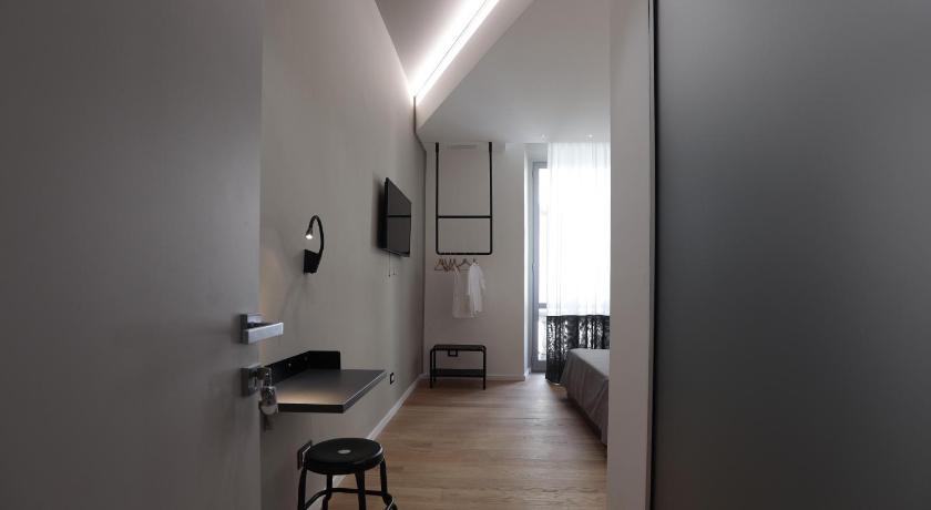 ローマ Suite Inn Rome 3つ星 ホテル 外観