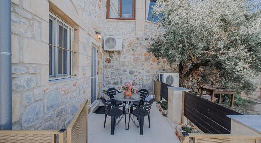 Eleutheria — Hotel in Kalamata