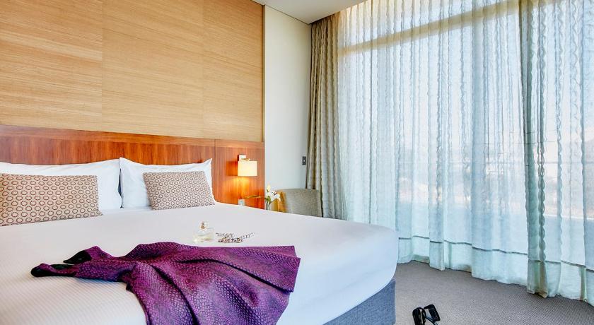Image of Superior Room Water View 4