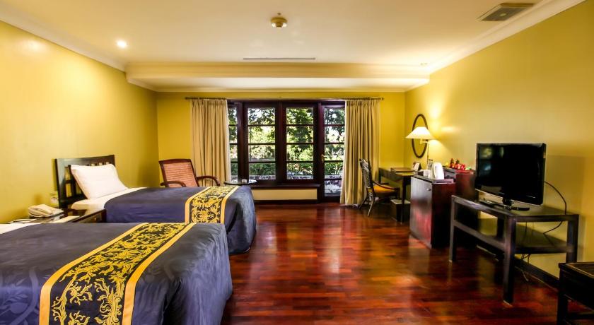 Singgasana Hotel