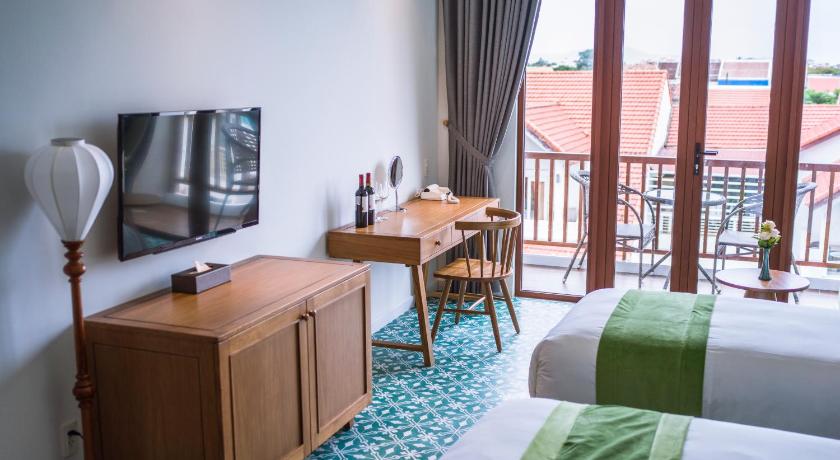 Image of Superior City View Room 4