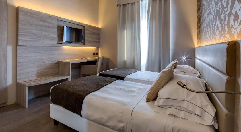 ノチェート Hotel San Marco & Formula Club 4つ星 ホテル 外観