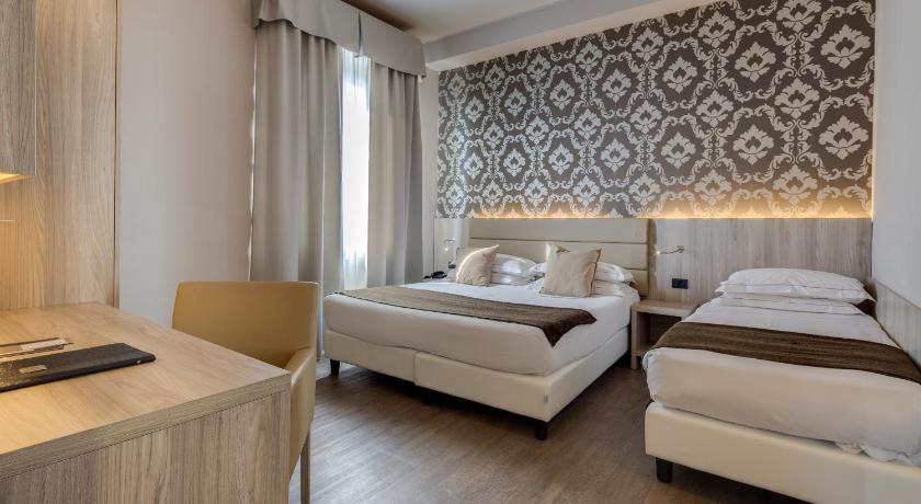 ノチェート Hotel San Marco & Formula Club 4つ星 ホテル レストラン