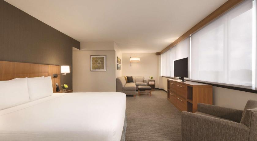 Hyatt Place Chicago O'Hare Airport