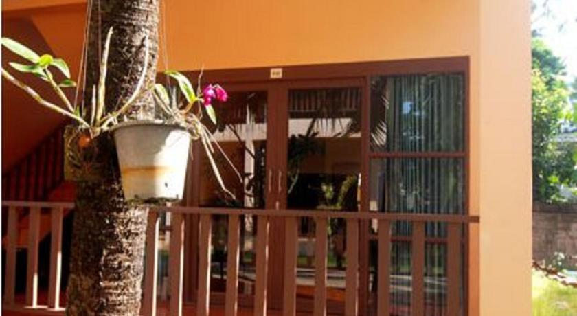 Lanta Bee Garden Bungalows - image 34