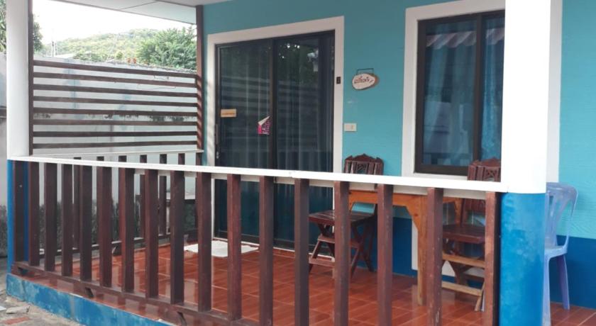 Poopreaw Koh Larn photo