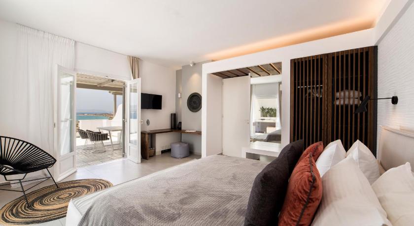 รูปของExecutive Suite with Outdoor Hot Tub Sea View 0