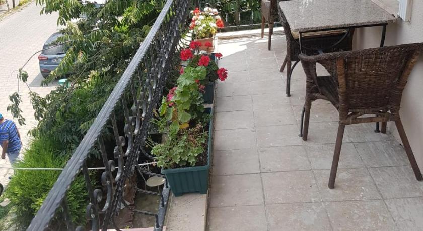 Kumbaz Pansiyon — Hotel in Sapanca
