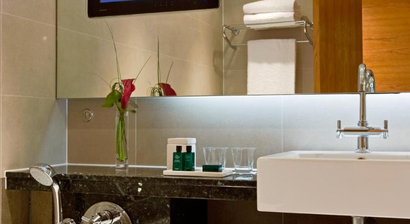 Image of 1 Bedroom Suite 2