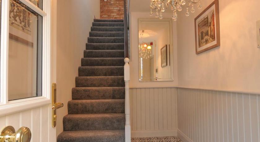 Lodge at The Old Barracks — Hotel in Athenry