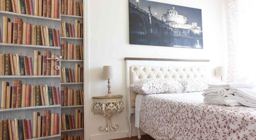 Romantic Flat near Metro Flaminio photo