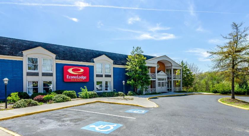 Econo Lodge Inn & Suites Radford-Blacksburg Area