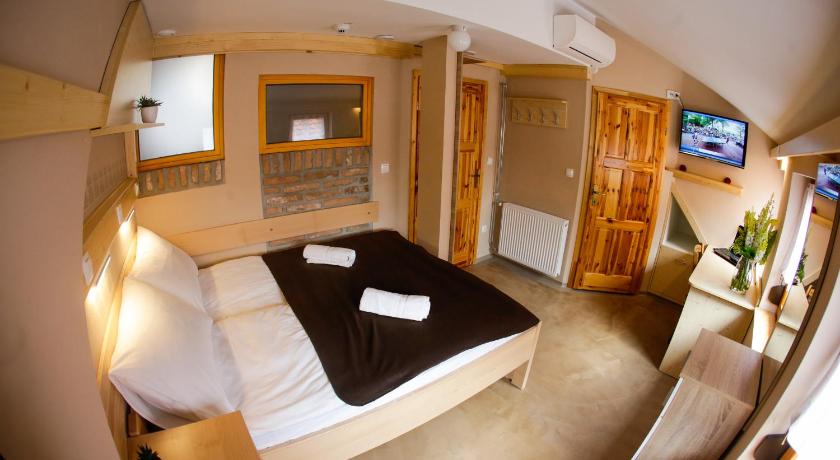 GLUTEN FREE Bed &amp; Breakfast Dezela Okusov — Hotel in Ljubljana