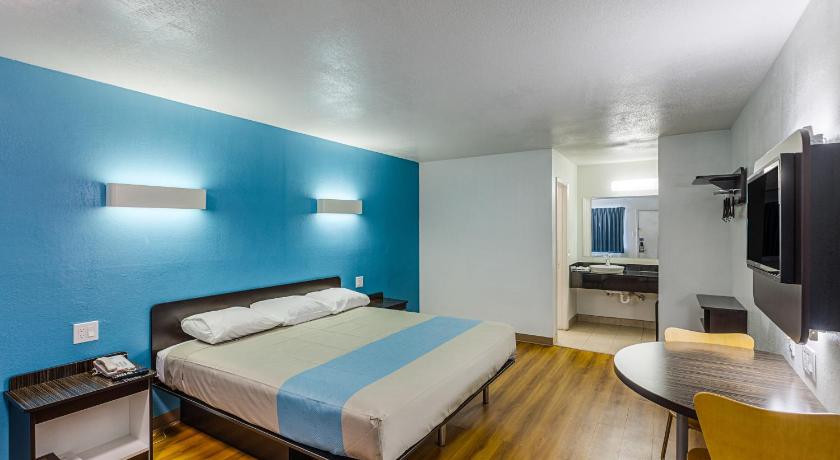 Motel 6-Fort Worth, TX - Convention Center