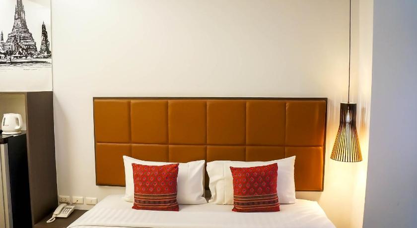 Image of Deluxe Double 8