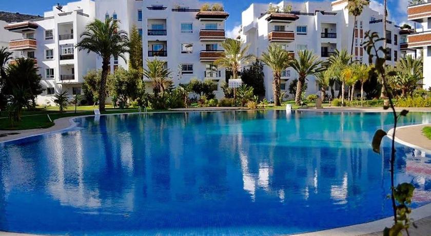 Image of Apartment with Pool View 13