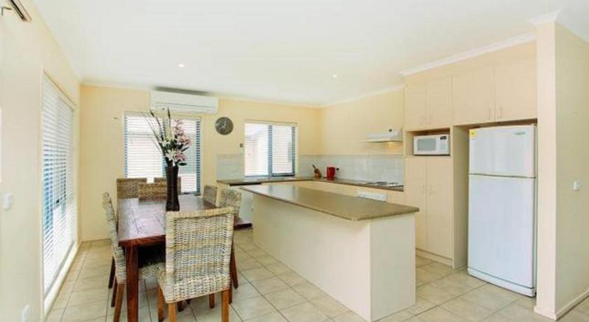 Kava Villa Cowes photo