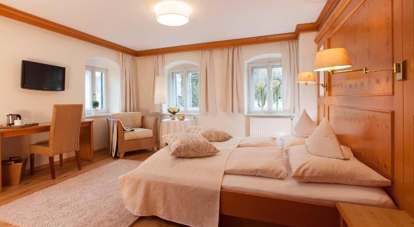 Hotel Fischerhaus — Hotel in Starnberg