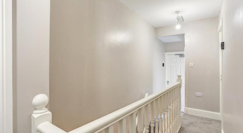 Clen Holme House photo