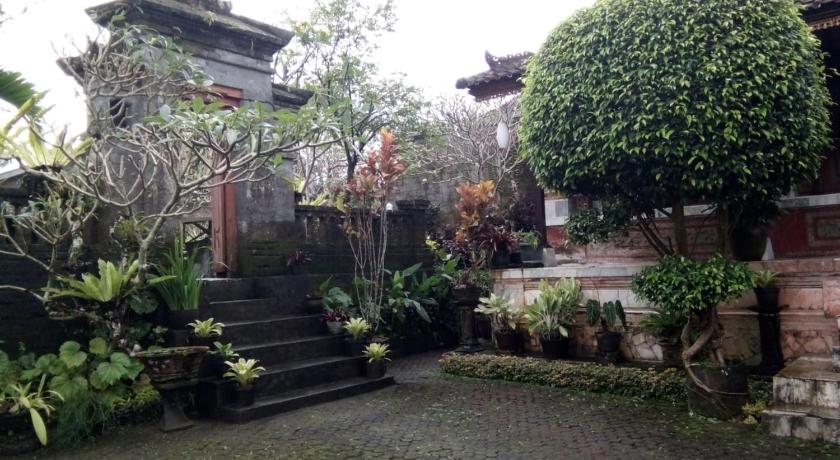 Puri Agung Inn photo
