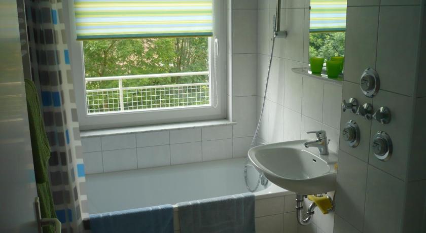 Image of One-Bedroom Apartment 12