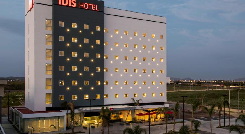 Ibis Mazatlan Marina