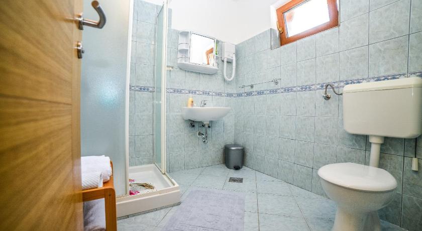 Sixteen Lakes Guest House photo
