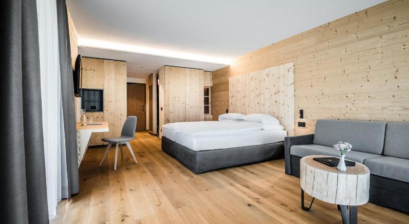 Marebbe Hotel Mareo Dolomites 4-Star Hotel suite