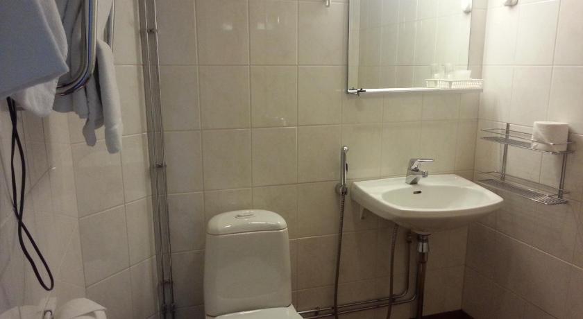 Image of Standard Twin Room 16