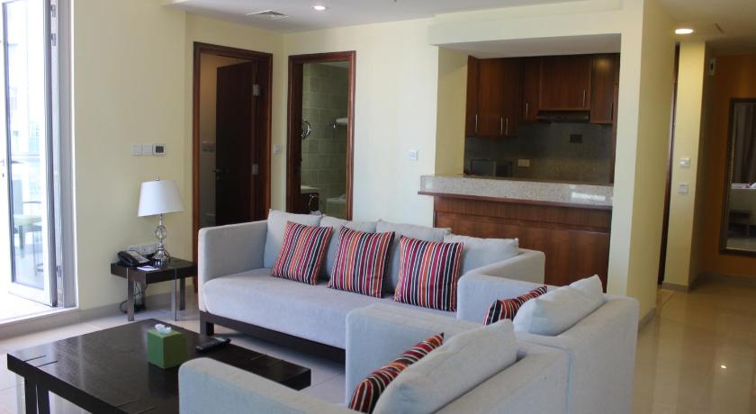 Image of 1 Bedroom, King, Fountain View, Non-Smoking 7