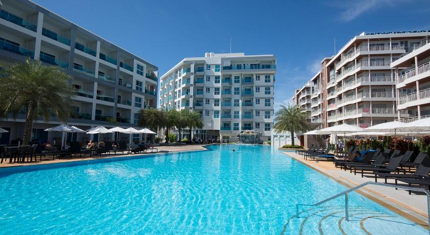 Grandblue Condominium 708 photo