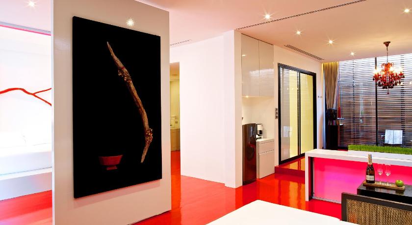 Image of Executive Suite - The Bookmark 1
