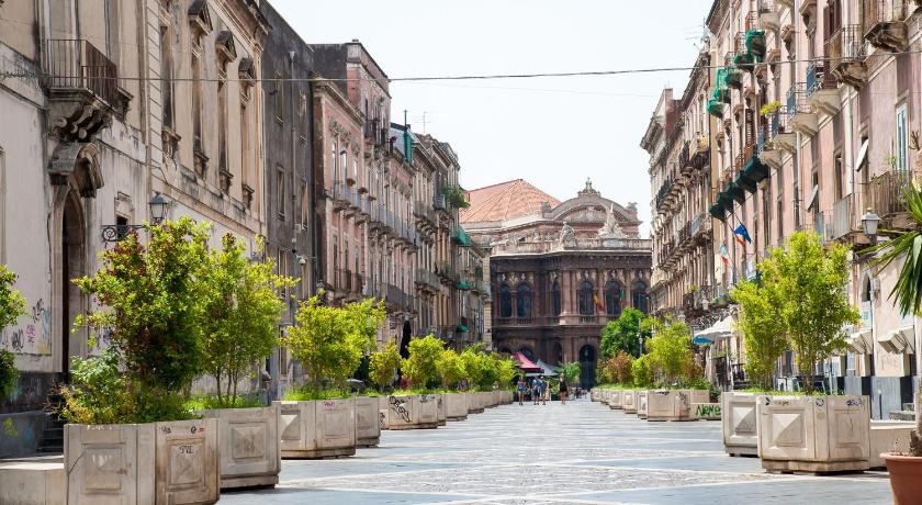 Homes4Holidays -Teatro Massimo (family & friendly) - image 14