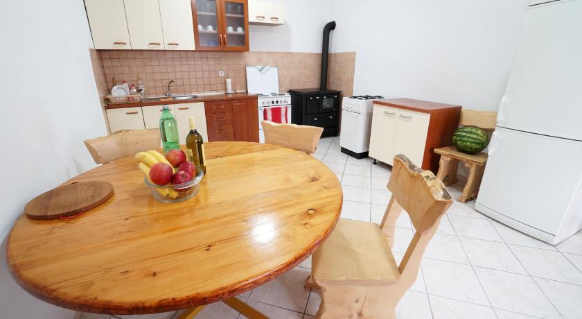 Apartment Talir — Hotel in Benkovac
