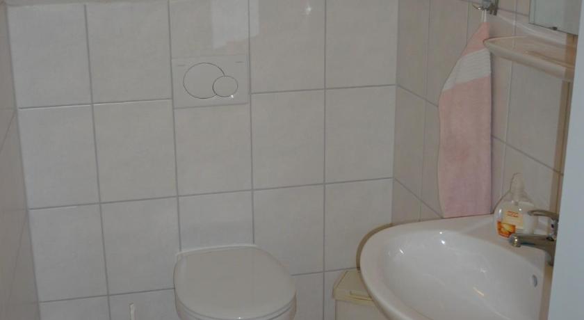 Image of Single Room with Shared Shower and Toilet 16
