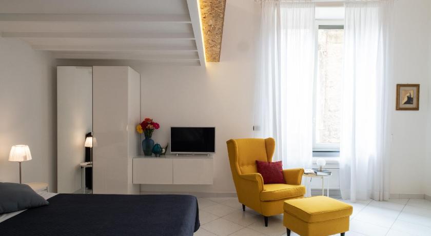 Image of Deluxe Triple Room 5