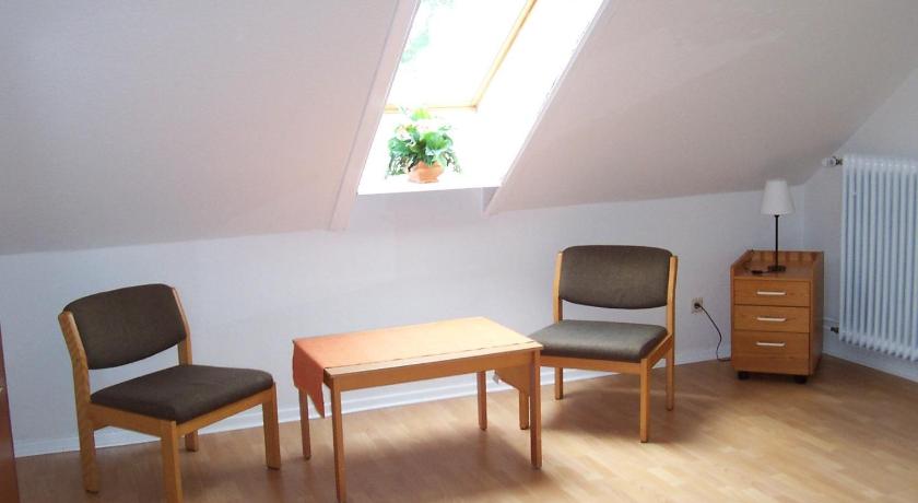 Image of Twin Room with Shared Bathroom and Kitchenette 15