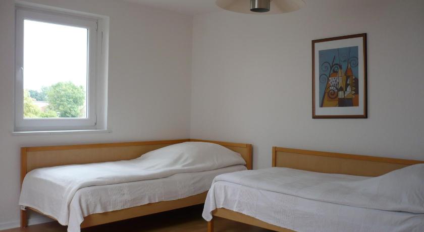 Image of Twin Room with Shared Bathroom and Kitchenette 6