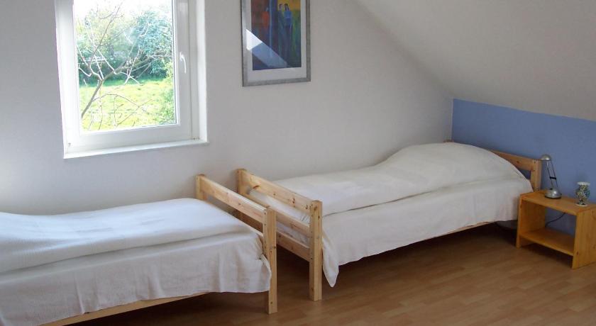 Image of Twin Room with Shared Bathroom and Kitchenette 16