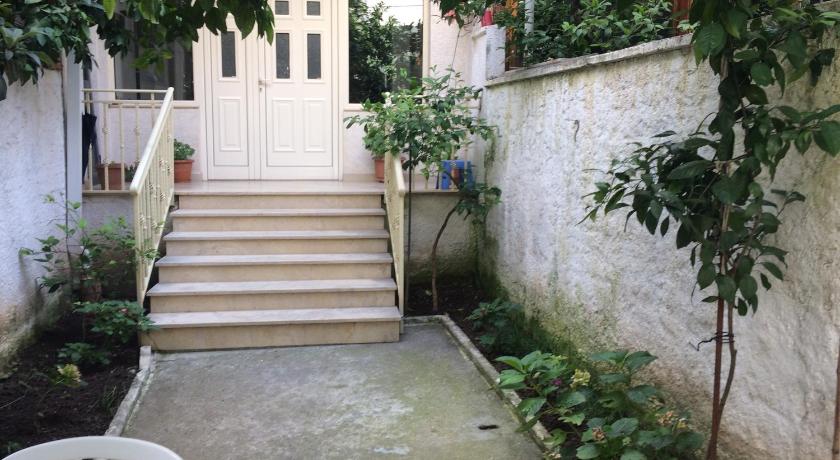 Nina Guest House photo