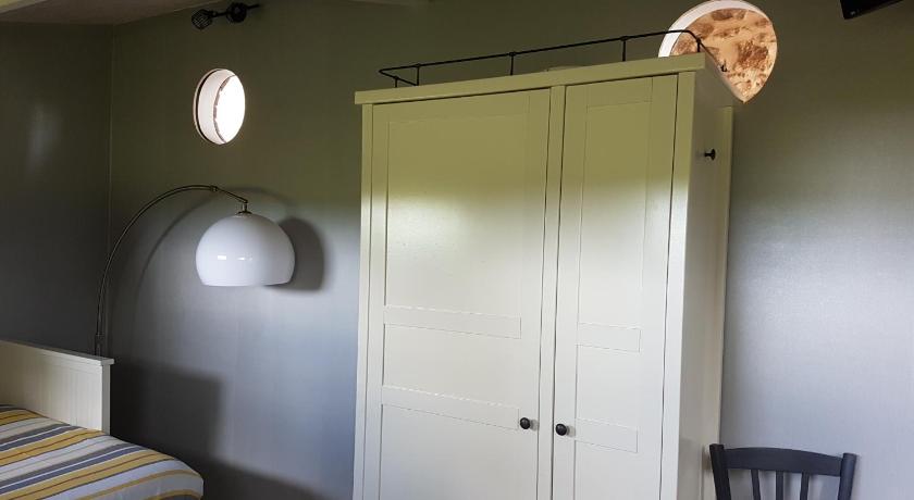 沙吕塞（利摩日） La THIBAUDIERE Tilleul 3星级 酒店 套房