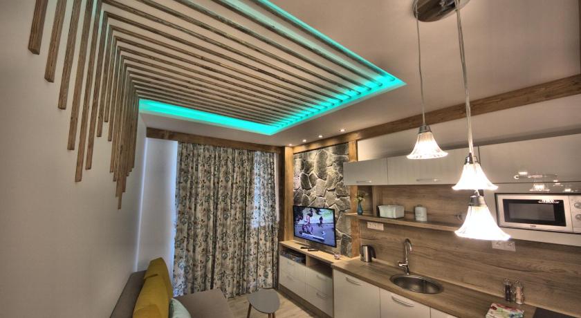 ヴィソケー・タトリ Matrix Primo Apartments 5つ星 ゲストハウス レストラン