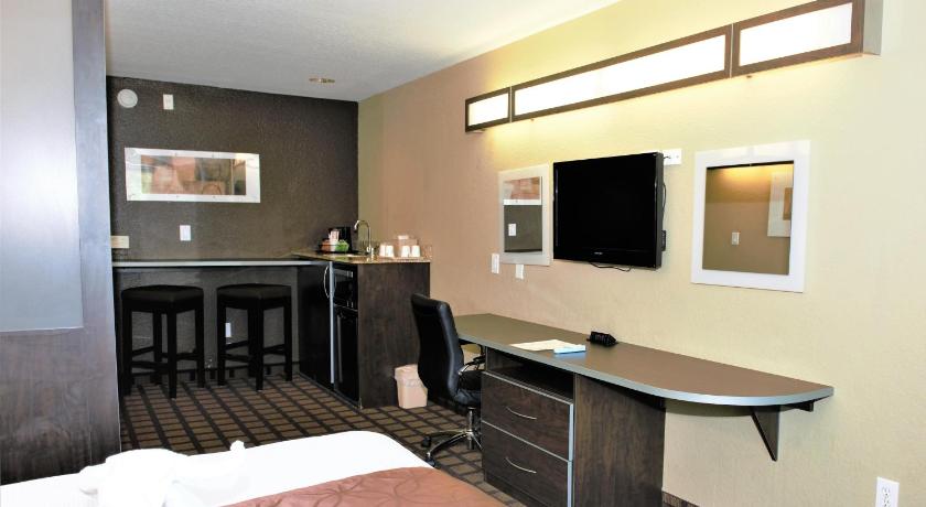 Microtel Inn & Suites by Wyndham Jacksonville Airport