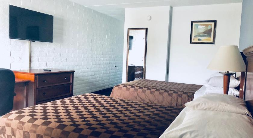 Knights Inn - Poe Avenue Dayton, OH photo
