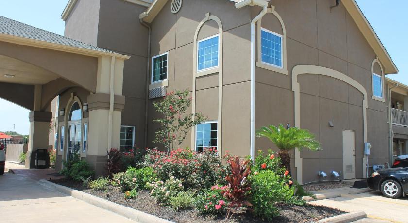 Quality Inn & Suites Port Arthur - Nederland photo