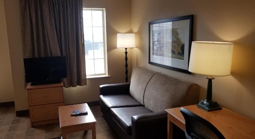 Extended Stay America Suites - Milwaukee - Brookfield