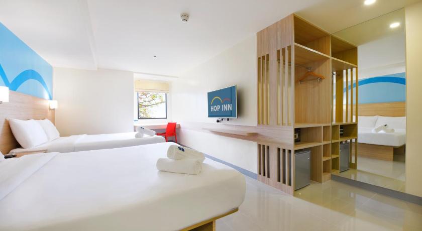 Image of Family Room 4