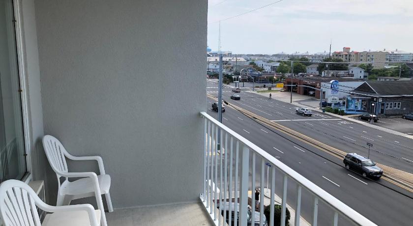 a view from a balcony of a house with a view of the ocean, Beachcomber Motel in Ocean City (MD)