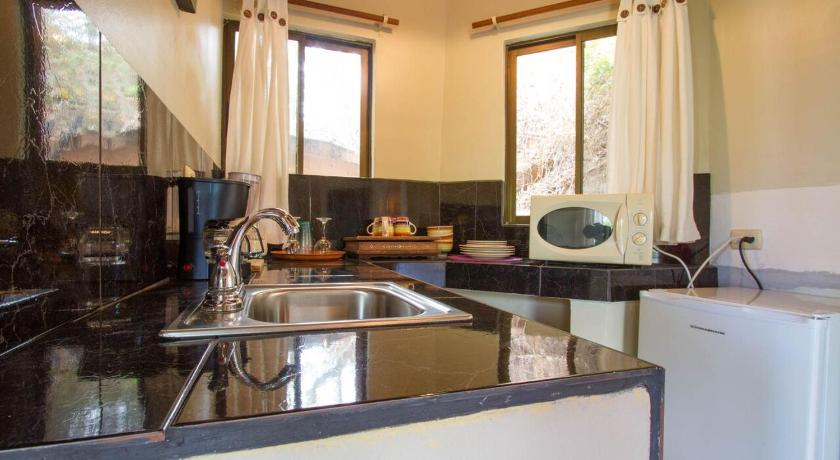 Image of Bungalow with Sea View 1