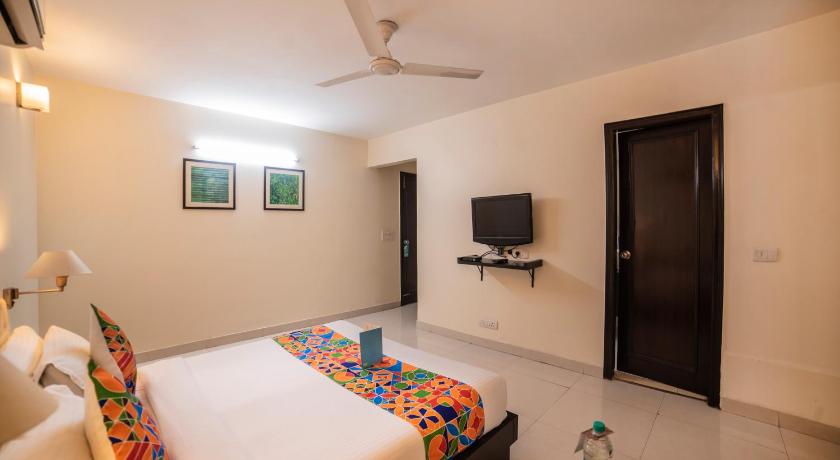 FabHotel Anutham Saket